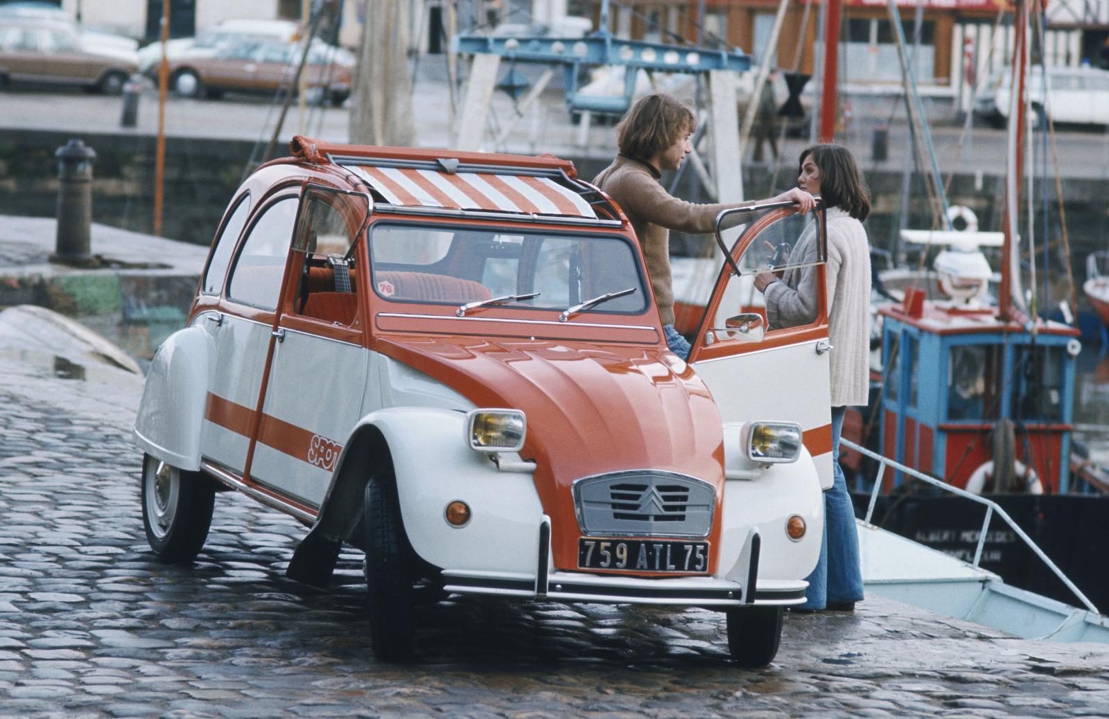 citroen_2cv_spot_Honfleur.jpg